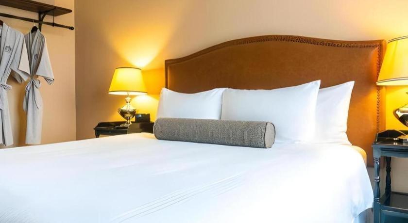 Hotel Normandie Angeles 3*